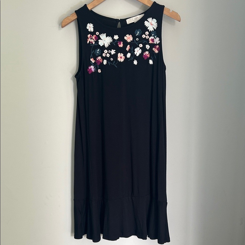 Loft Dress black floral embroidered  sleeveless swing ruffle hem Small Petite